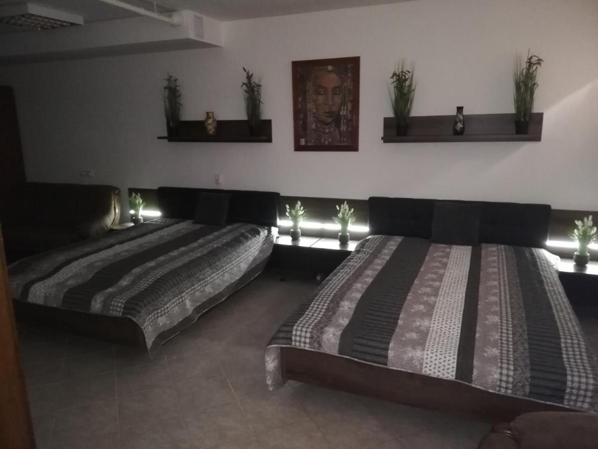 Budapest Wigwam 140 M2 Екстериор снимка