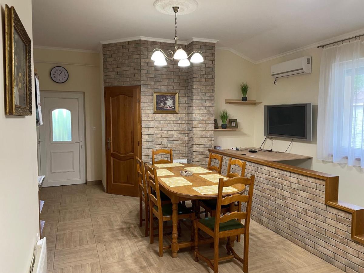 Budapest Wigwam 140 M2 Екстериор снимка