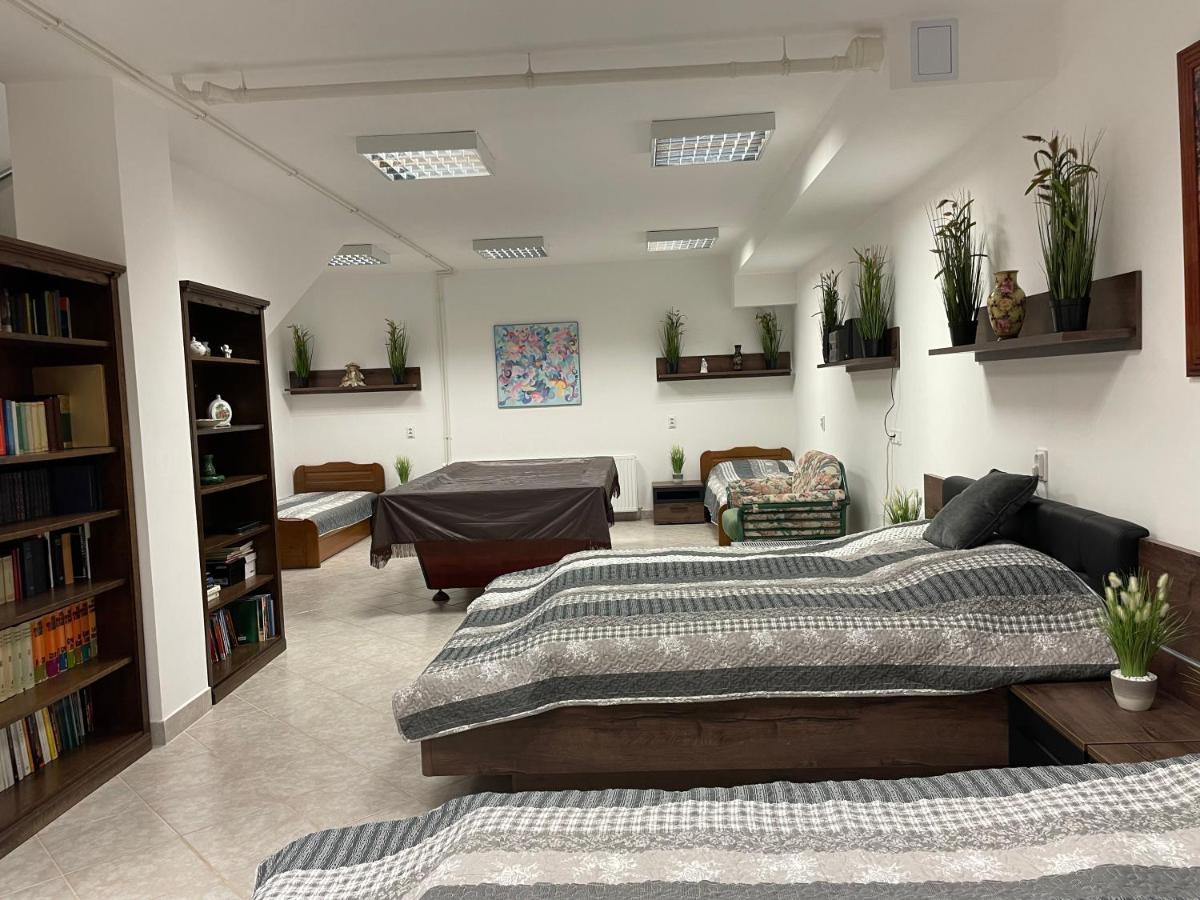Budapest Wigwam 140 M2 Екстериор снимка